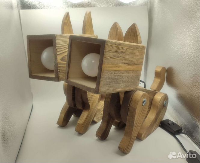 Светильник деревянный настольная лампа