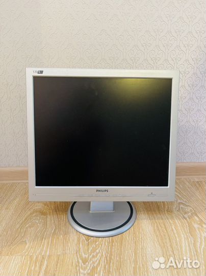 Монитор Philips 170S6FS