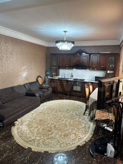 Дом 250 м² на участке 4 сот.