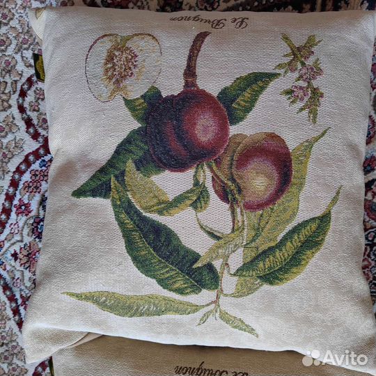 Подушка декоративная