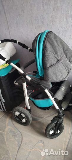 Прогулочная коляска 3 в 1