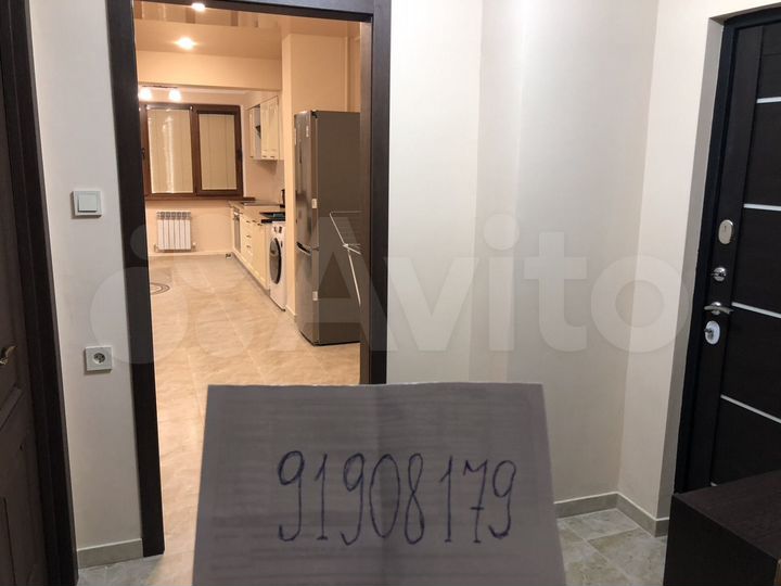 3-к. квартира, 104 м², 1/12 эт.