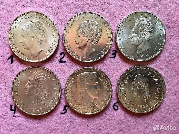 Серебряные монеты разных государств мира