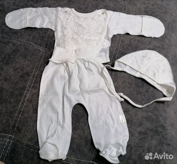 Комплект на выписку (или крестильный набор)