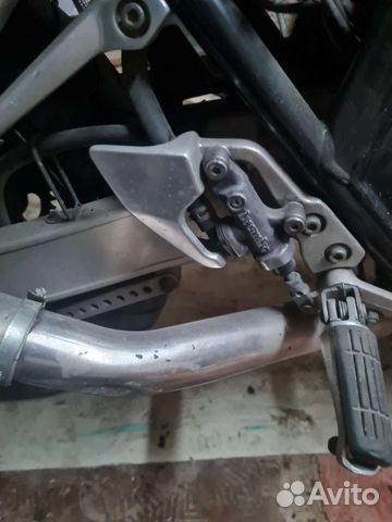 Yamaha xjr кронштейн водителя правый