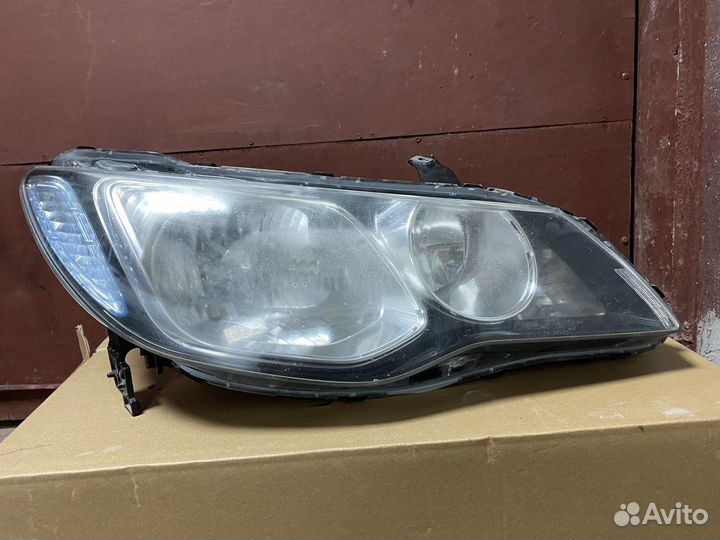 Фары на Honda civic 4d