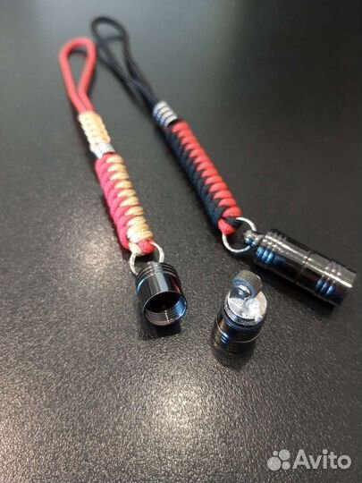 Мини зажигалка с темляком