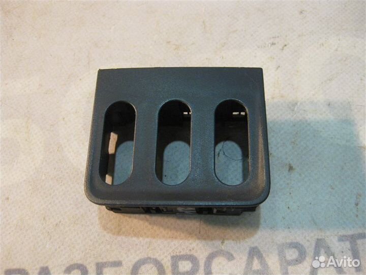 Накладка кнопок обогрева Nissan Primera P12 седан