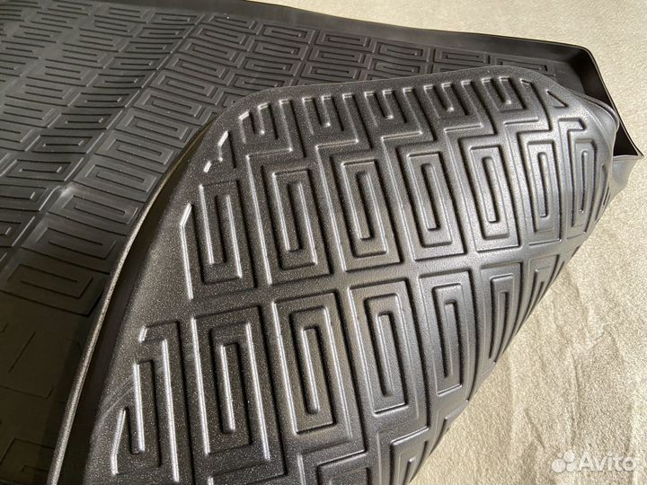 Оригинальный ковер с фартуком Geely Atlas Nl3