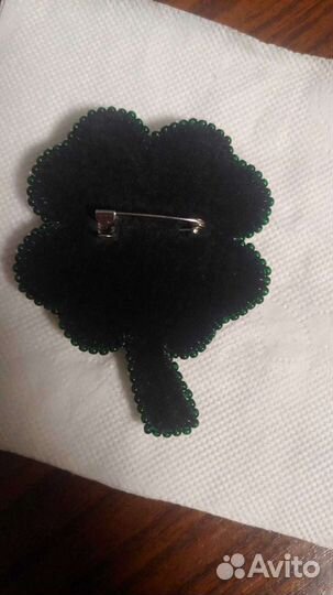 Брошь