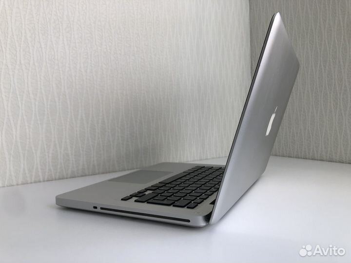 Macbook pro 13 i7 16gb