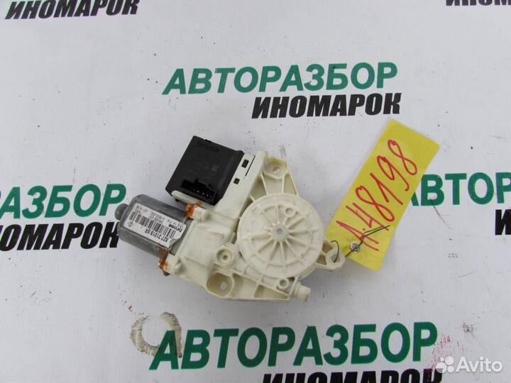 Моторчик стеклоподъемника для Renault Fluence 2010