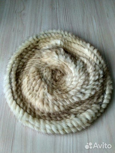 Беретка женская зимняя из вязаной норки