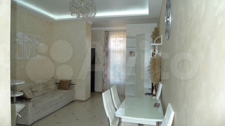 3-к. квартира, 85 м², 1/3 эт.