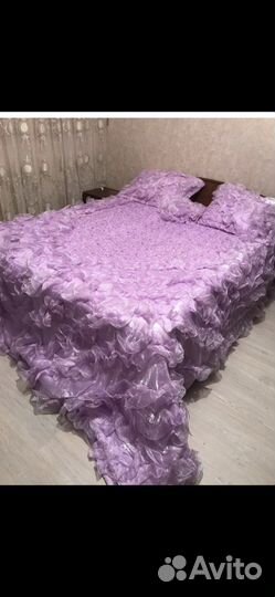 Покрывало на кровать и подушки