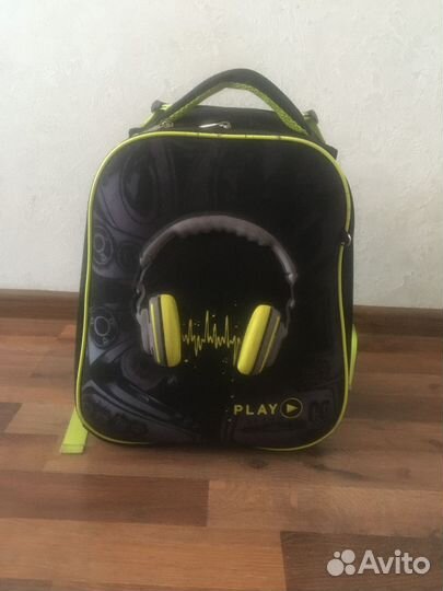 Школьный рюкзак