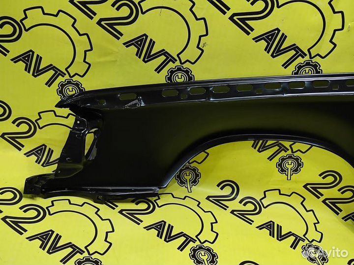 Крыло переднее правое Mercedes W124 1994