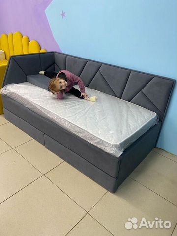 Детская кровать мягкая подростковая для ребенка