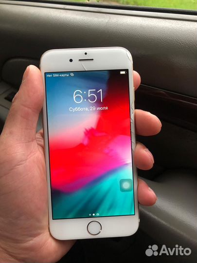 Телефон iPhone 6