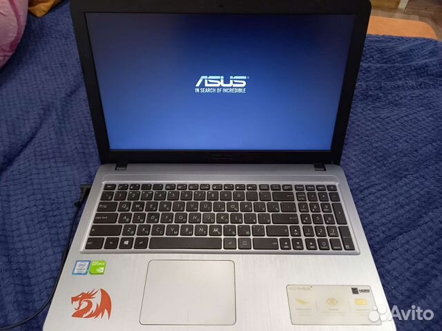 Ноутбук asus