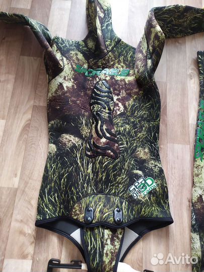 Гидрокостюм