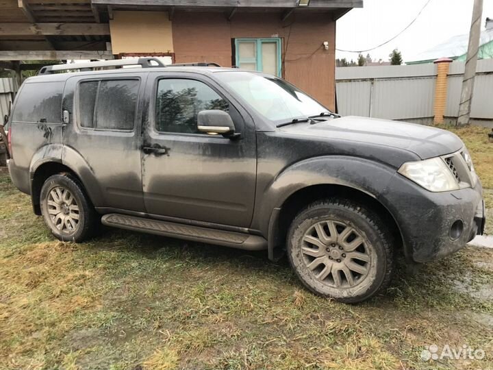 Nissan Pathfinder 2.5 AT, 2013, 257 000 км