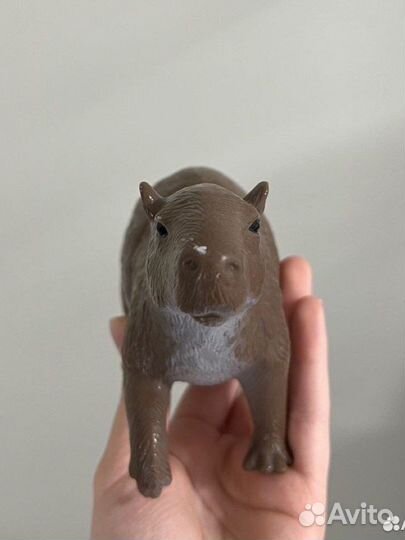 Морская свинка капибара игрушка пластик