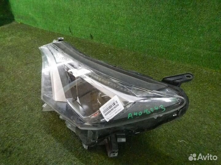 Фара левая Toyota RAV4