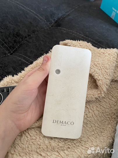 Повербанк demaco