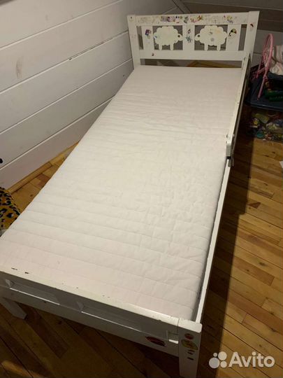 Детская кровать IKEA с матрасом