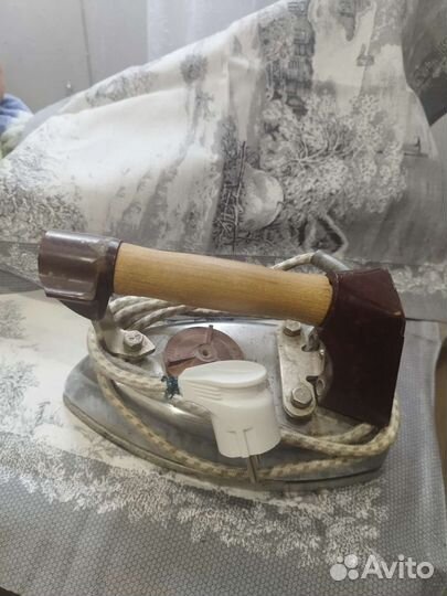 Утюг СССР тяжёлый промышленный