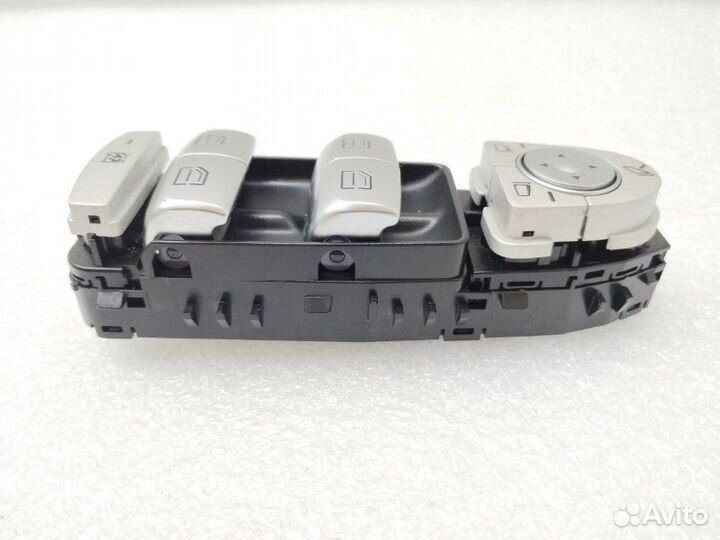 Блок управления стеклоподъемниками передний левый