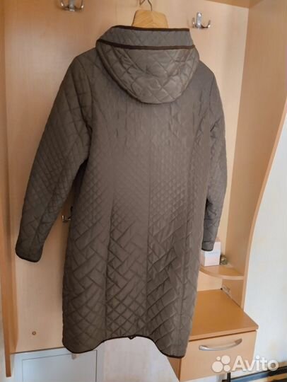 Пальто женское. Демисезонное. 50 размер