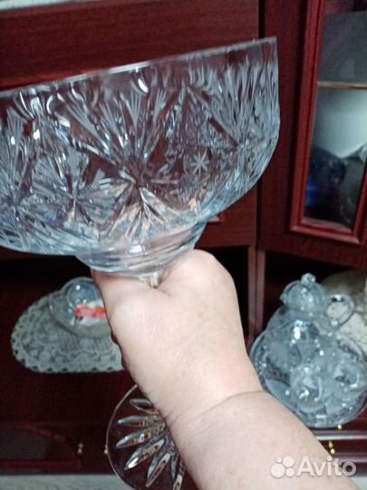 Хрустальная ваза на ножке. Богемия