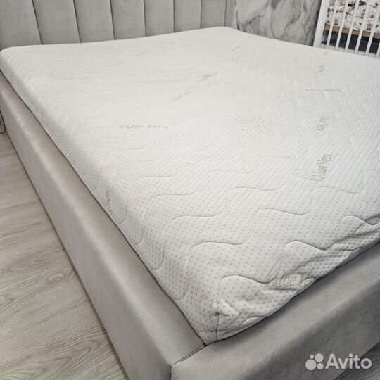 Матрас 160х200 бу