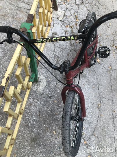 Трюковой велосипед BMX