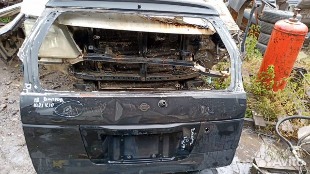 Ниссан Вингроуд К10 крышка багажника под ремонт