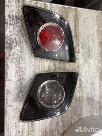 Задние фонари на mazda 3 bk