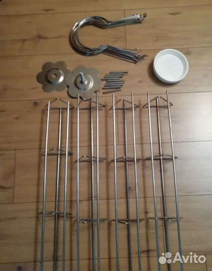 Подставка под цветы металлическая