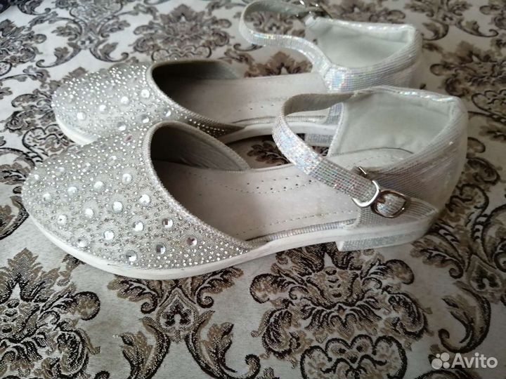 Туфли на девочку