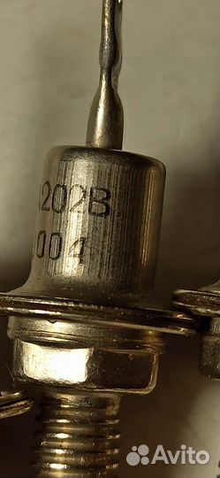 Диод кд202в,новый