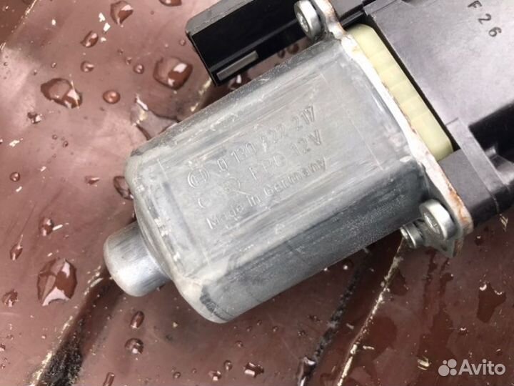 Мотор стеклоподъемника перед лев Ford Focus 2 2010