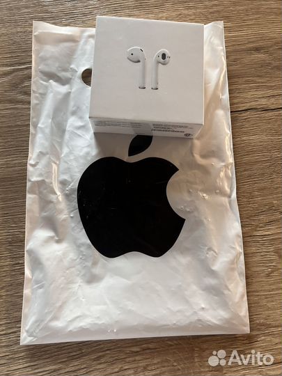 Apple airpods 2