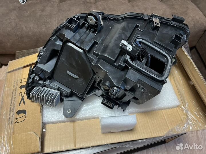 Фара Правая Mercedes w205 Новая