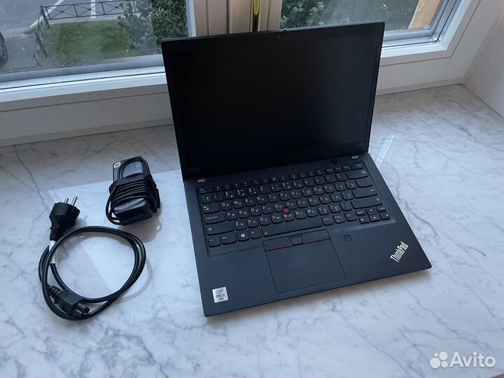 Ноутбук Lenovo ThinkPad T14s G1 i5