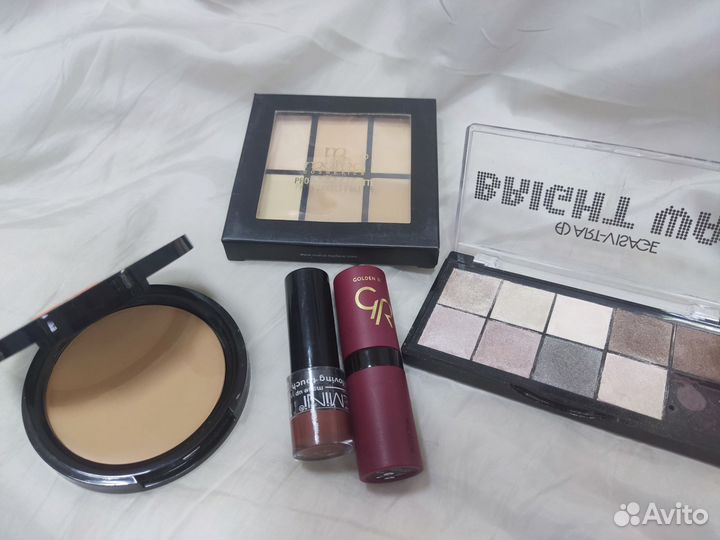 Набор косметики пакетом