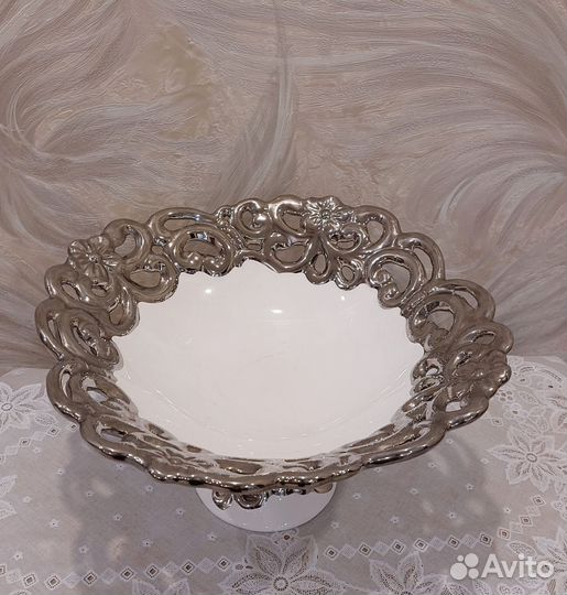 Фруктовница на ножке