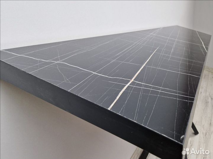 Столешница для кухни новая