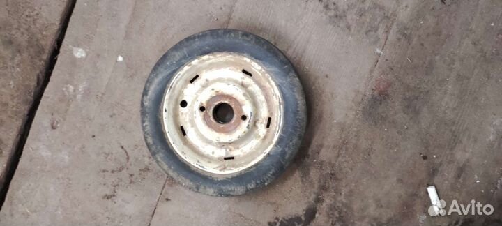 Колесо на педальный москвич