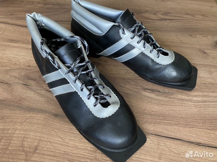 Лыжные ботинки Spine